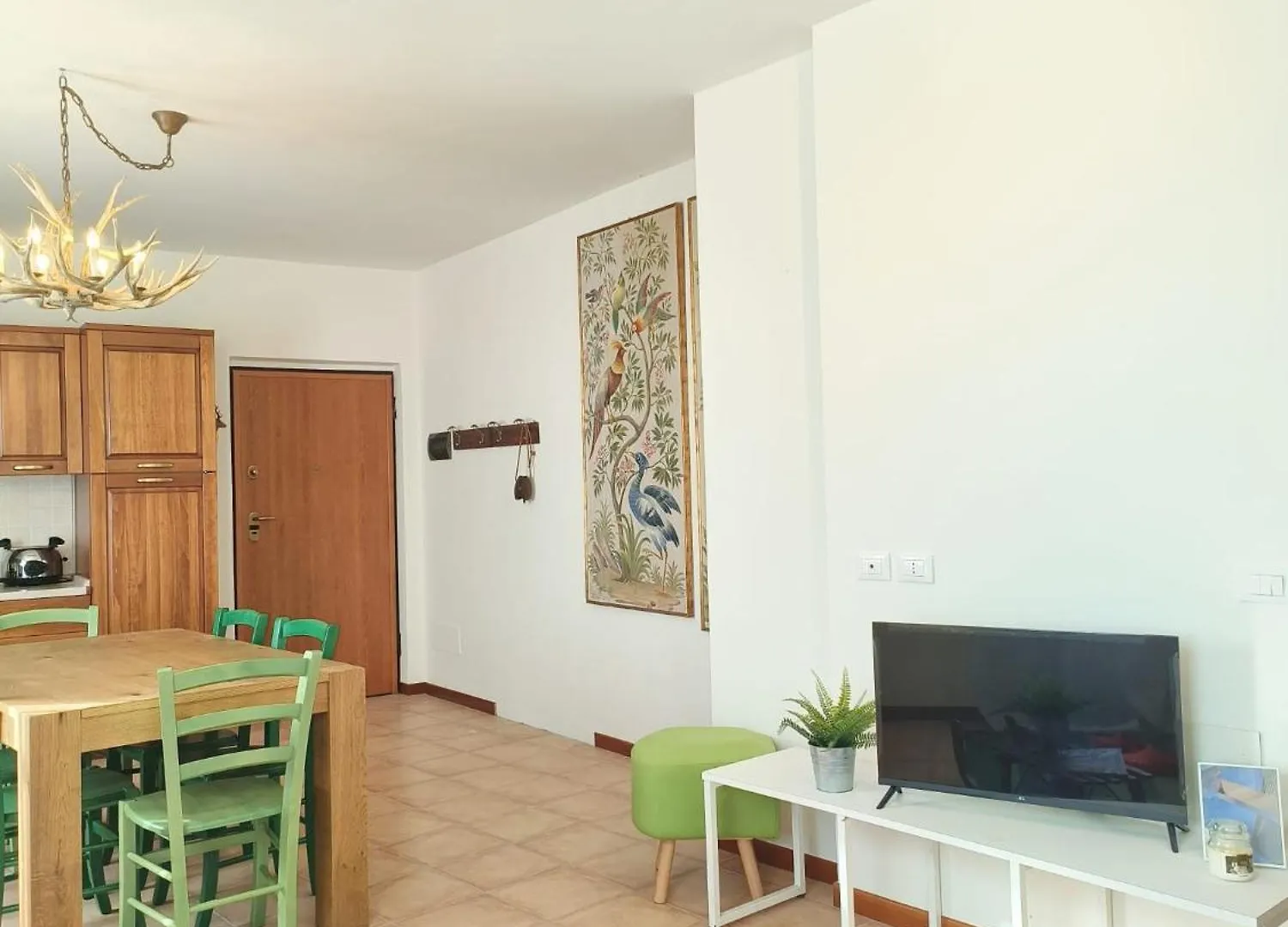Cornagera Apartment Aviatico